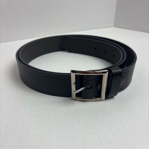 DeSantis USA Men's Size 52 Belt Black Leather Silver Tone Square Buckle Casual